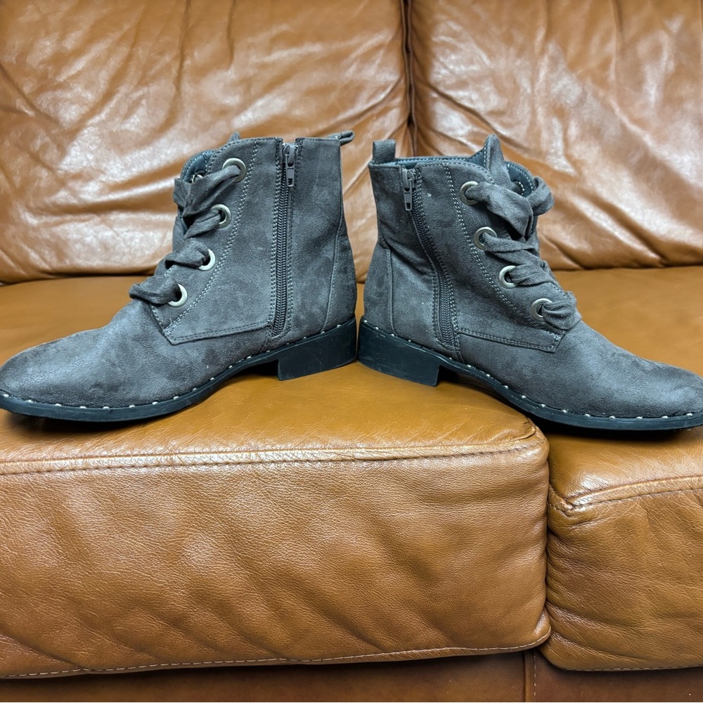 Gray Women's Ankle Boots size 7.5